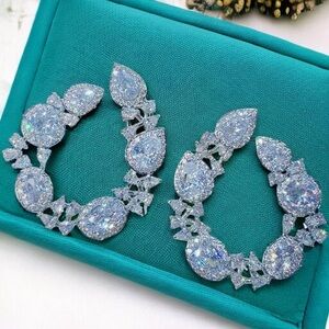 NEW Sparkling Front To Back Curved Crushed Ice Crystal Diamond Drop Earrings